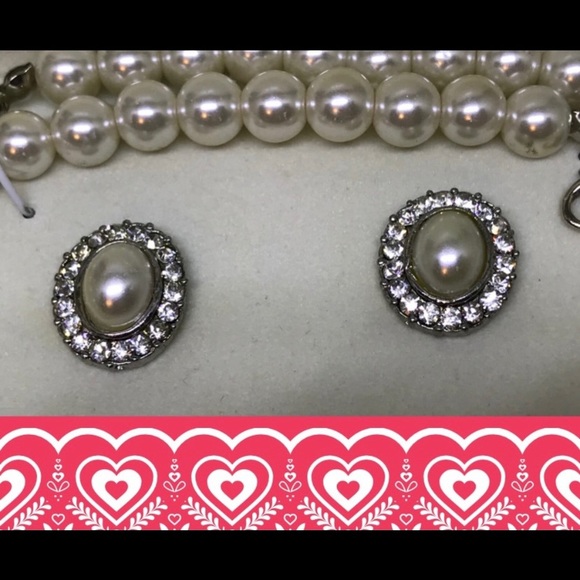 COPY - COPY - Côte d’Azur rhinestone watch/necklace/earrings set - Picture 6 of 10